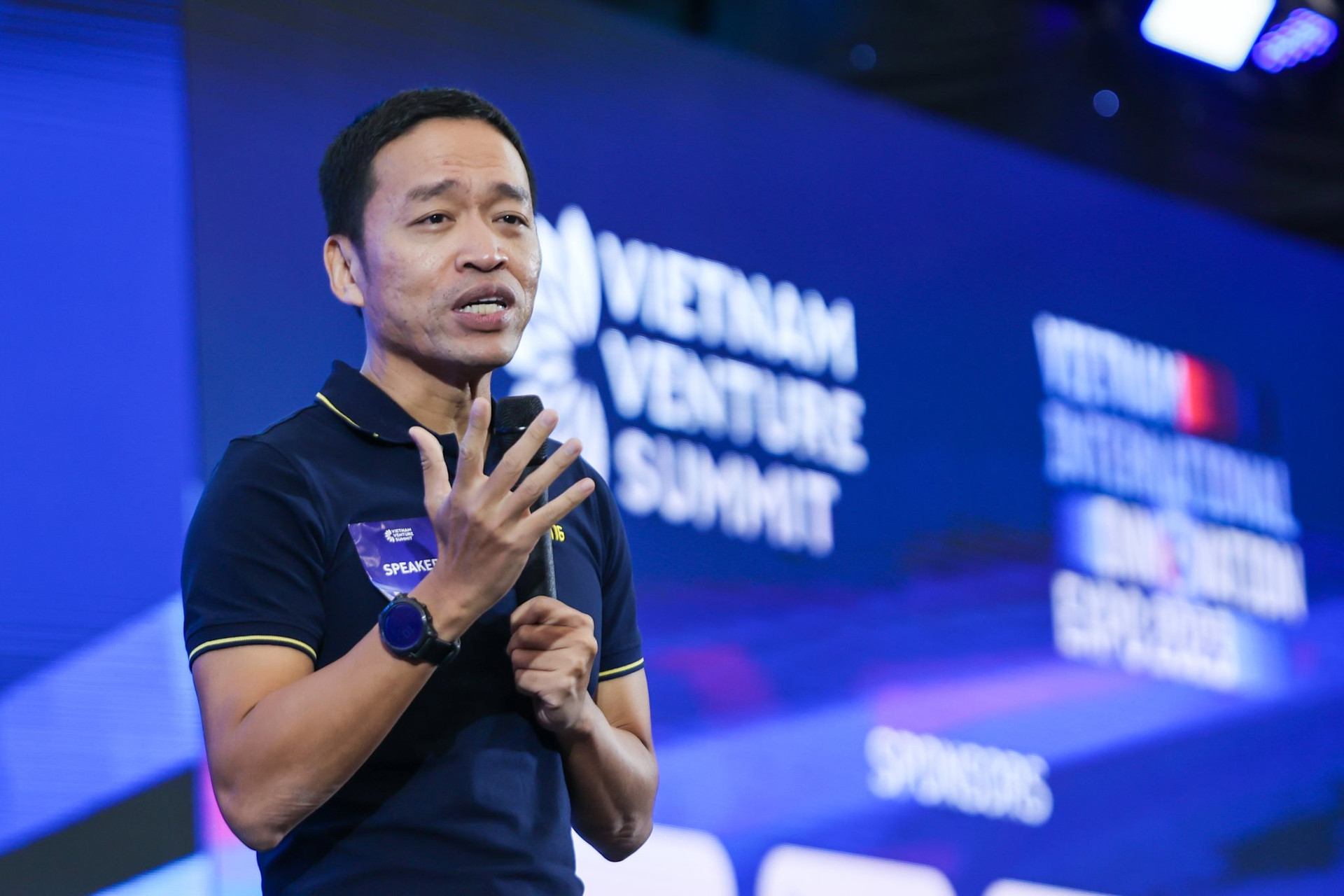 CEO Lê Hồng Minh kể về 3 bài học sinh tồn của VNG trong gần 2 thập kỷ: Đặt mục tiêu siêu đơn giản và liều ăn nhiều! - Ảnh 6.